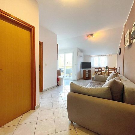 Apartments Capic Z Baška Eksteriør bilde